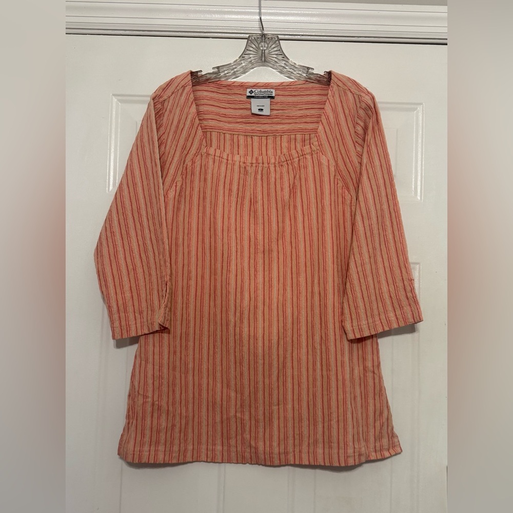 Columbia Women’s Size Large Striped Coral and Beige 3/4 length sleeve Top